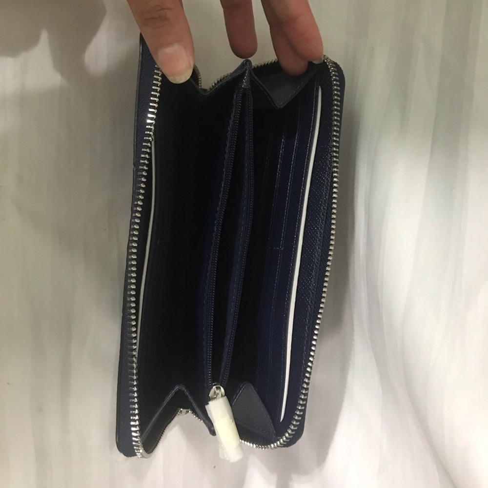 Coach Wallet - Picture 5 of 6